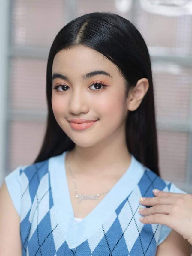 6 Potret Jenna Norodom, Putri Kerajaan Kamboja yang Disebut Mirip Lisa BLACKPINK