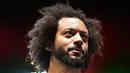 Marcelo saat perkenalan pemain baru Fluminense di Stadion Maracana, Rio de Janeiro, Brasil, Sabtu (11/03/2023) WIB. Mantan pemain Real Madrid tersebut bergabung hingga Desember 2024. (AFP/Carl De Souza)