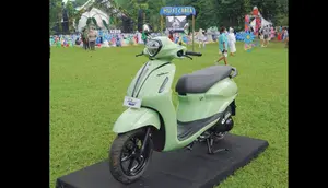 Yamaha Grand Filano Hybrid Connected turut meramaikan Festival Sunset di Kebun yang berlangsung di Kebun Raya Bogor, Jawa Barat.