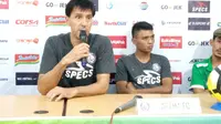 Pelatih Arema, Milan Petrovic (Reza Efendi)