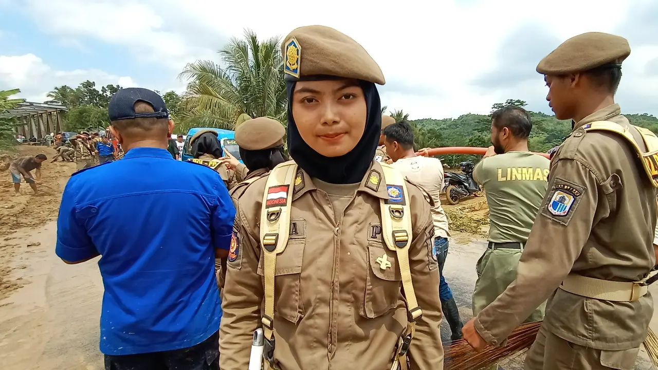 Satpol PP Cantik