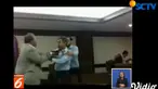 Diduga, pelaku emosi karena majelis hakim menolak gugatannya.