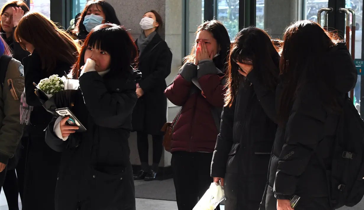 Akan tetapi SM Entertainment menyiapkan tempat persemayaman khusus untuk penggemar yang ingin memberikan penghormatan terakhir. (JUNG Yeon-Je/AFP)