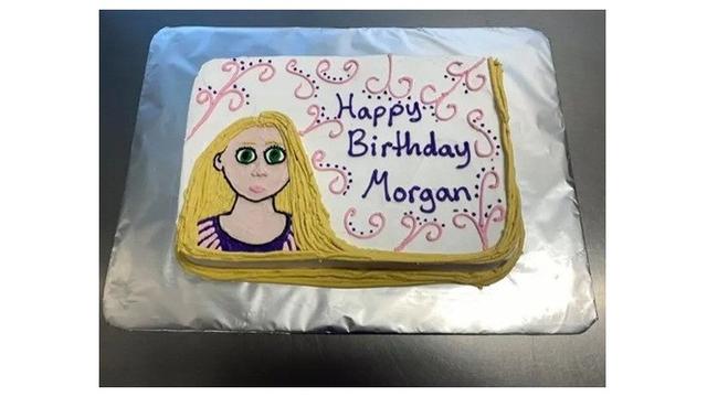 7 Dekorasi Gagal Kue Ulang Tahun Ini Bikin Tepuk Jidat