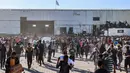 Gaza Humanitarian Foundation (GHF) yang baru dibentuk Amerika Serikat (AS) dan Israel mulai mendistribusikan makanan. (Eyad BABA/AFP)