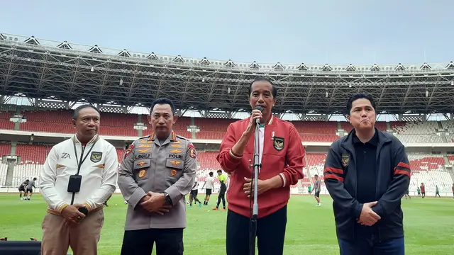 Presiden Jokowi bertemu dengan pemain Timnas Indonesia U-20, yang gagal bermain di Piala Dunia U-20 2023. (Liputan6.com/Lizsa Egeham)