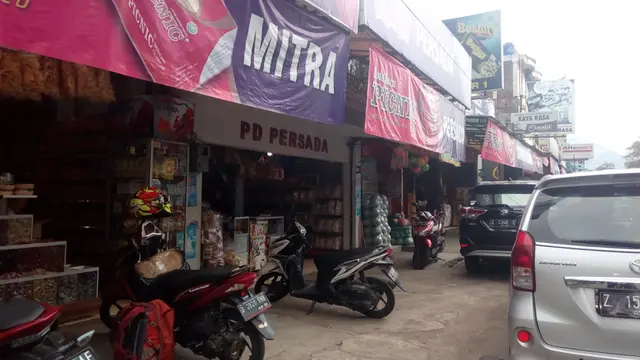 Kawasan pusat belanja oleh-oleh Tarogong Garut