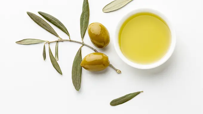 Penggunaan Minyak Zaitun Sebagai Makeup Remover