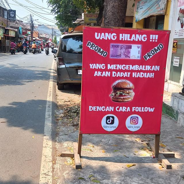 7 Potret Promosi di Spanduk Jualan Ini Kocak, Enggak Habis Pikir
