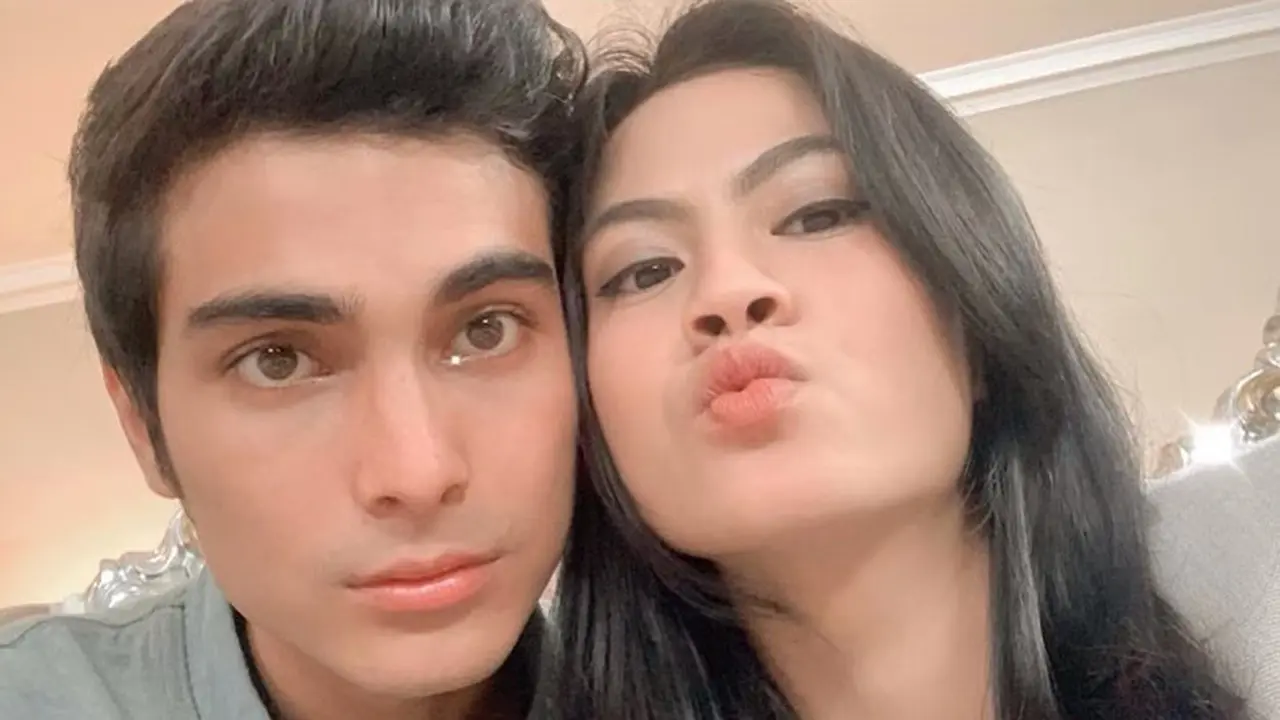 Berperan Jadi Pelakor, Ini 6 Potret Kebersamaan Hana Saraswati dan Cinta Brian