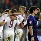 Timnas Republik Ceko sukses meredam Belanda 2-1 di kualifikasi Piala Eropa 2016 grup A di Praha, (9/9/2014). (REUTERS/David W Cerny)