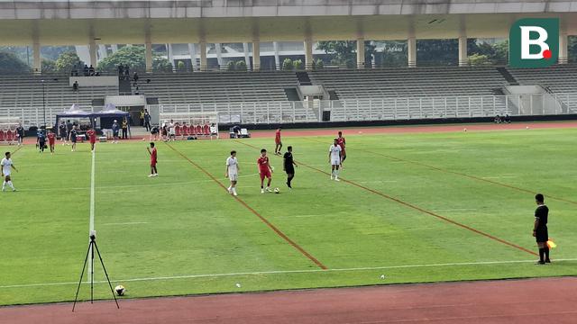 Luke Vickery dan Mathew Baker - Internal Game Timnas Indonesia
