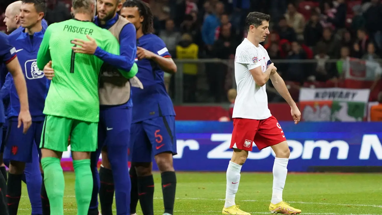 Remko Pasveer - Belanda - UEFA Nations League - 23 September 2022