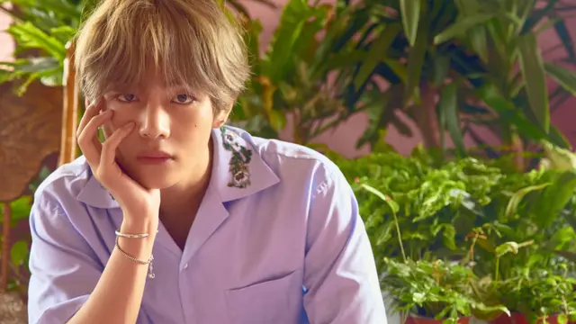 V `BTS`