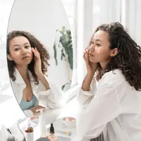 Biar ibadah Ramadan lebih afdol, coba 3 produk kecantikan lokal nan halal berikut ini.  | pexels.com/@pavel-danilyuk