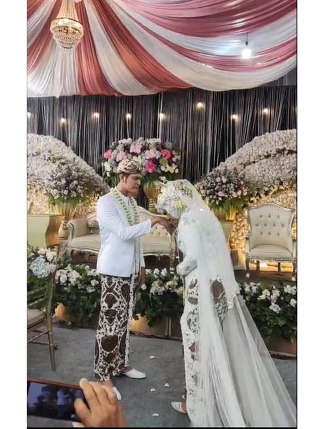 7 Potret Pernikahan Farhan, Mantan Artis Cilik Pemeran Tuyul di FTV Gentabuana