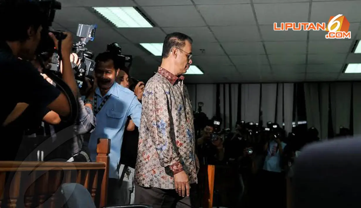 Kamis (27/03/14), Hambith Bintih menjalani sidang dugaan suap terhadap Akil Mochtar terkait sengketa Pilkada Gunung Mas (Liputan6.com/Johan Tallo)