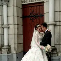 "Jadi ketemunya itu tahun 2010. Itu juga enggak sengaja. Saya membawakan sebuah acara dari Kementerian Perikanan dan Kelautan, terus mewawancarai tapi beda tempat. Dan akhirnya ketemu," ujar Olga Lydia.  (Muhamad Altaf Jauhar/Bintang.com)