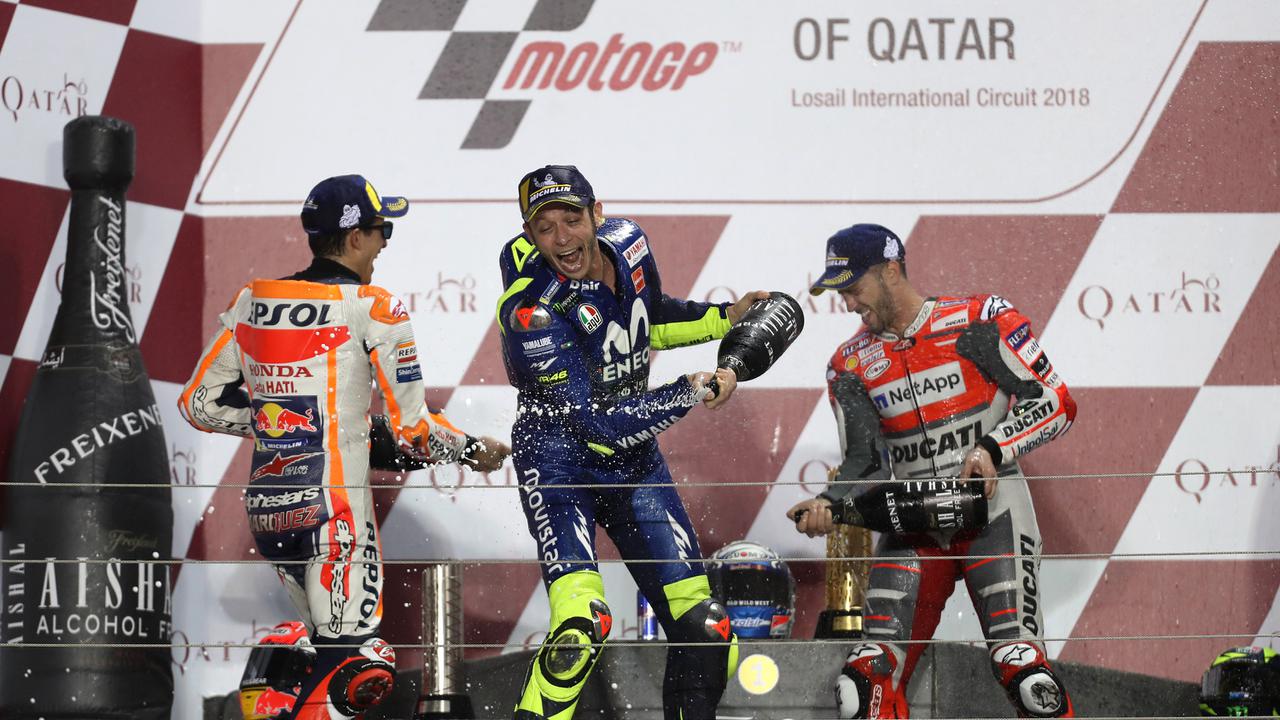 FOTO: Andrea Dovizioso Rajai MotoGP Qatar, Valentino Rossi Finis Ketiga