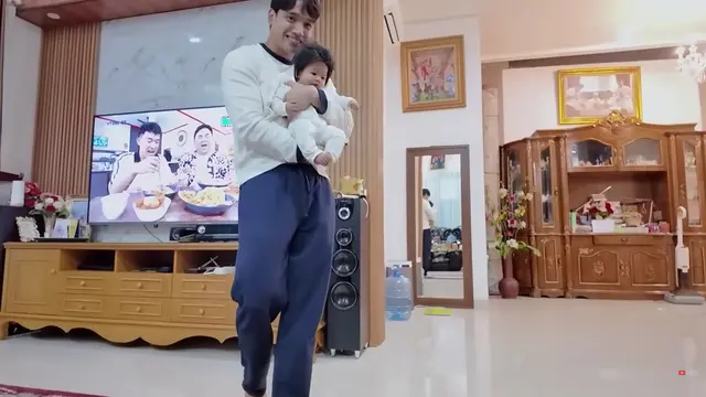 Potret Ruang TV Rumah Haji Faisal dan Mama Fuji
