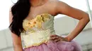 Perempuan kelahiran 2 Februari 1989 itu sama sekali tak masalah berpose seksi di majalah pria dewasa. Anneke pun juga tidak kapok foto vulgar selama masih dalam jalur yang benar. Foto diambil pada Rabu (10/6/2015). (Liputan6.com/Faisal R Syam)