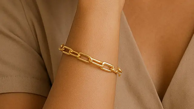 Gelang Emas Rantai Kepang (Image by ChatGPT)