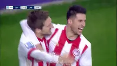 Olympiacos kembali ke puncak Liga Yunani seusai menundukkan Lamia 2-0, Senin (15/1). Juara bertahan memimpin setelah pertandingan ...