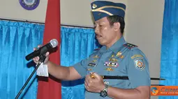 Citizen6, Surabaya: Komandan Kobangdikal Laksda TNI Djoko Teguh Wahojo kembali membuka Kursus AA gelombang II 2012, di Aula Ewa Pangalila Kesatrian Bumimoro, Kobangdikal, Surabaya, Senin, (16/7). (Pengirim: Penkobangdikal).