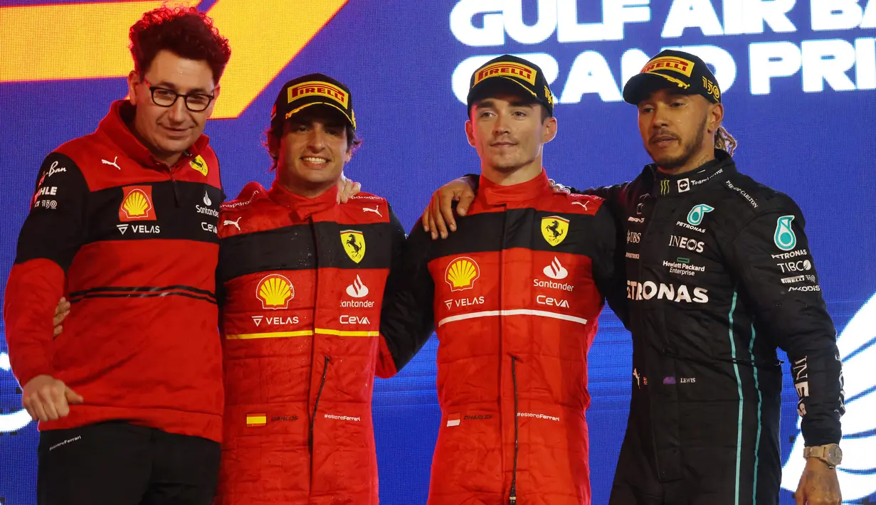 Ini adalah kemenangan perdana Leclerc sejak Seri Italia pada 2019, dan merupakan kemenangan perdana Mattia Binotto bersama Ferrari di F1 sejak Seri Singapura 2019 lewat Sebastian Vettel. (AFP/Guiseppe Cacace)