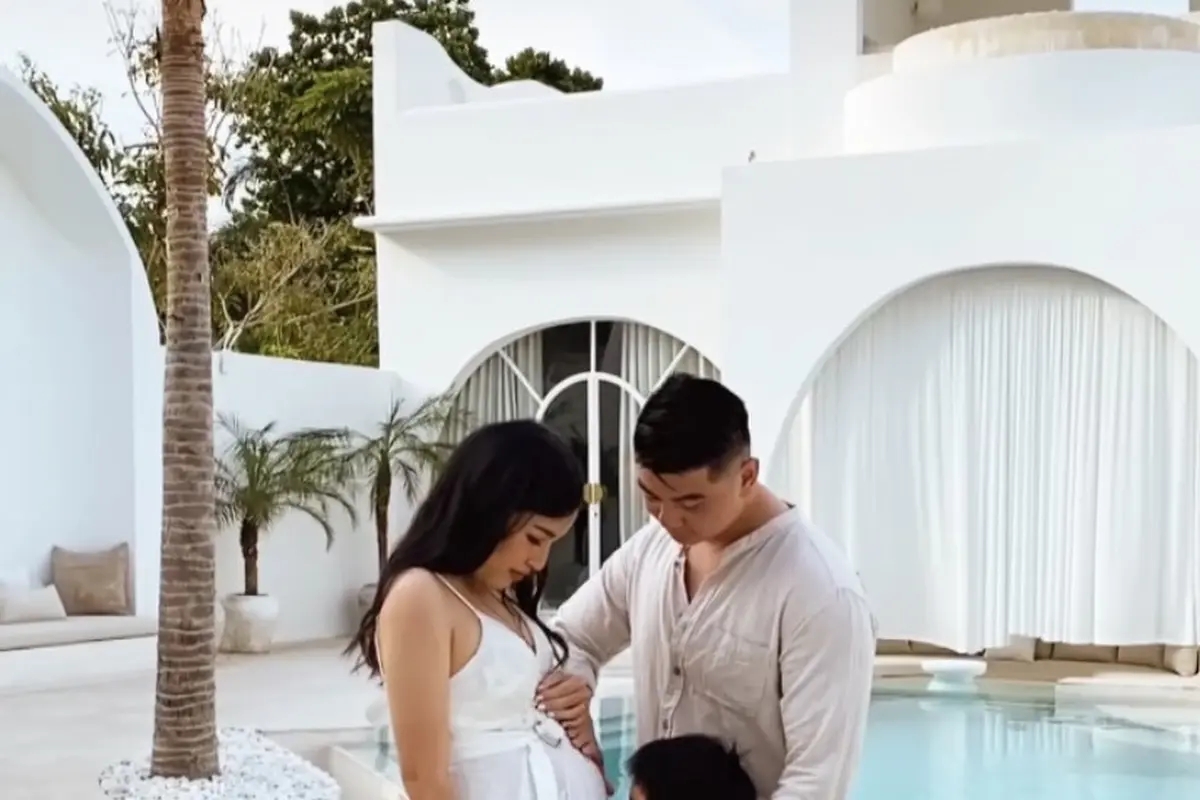 Pesona Tiffany Soetanto Istri Chef Arnold di kehamilan ke dua