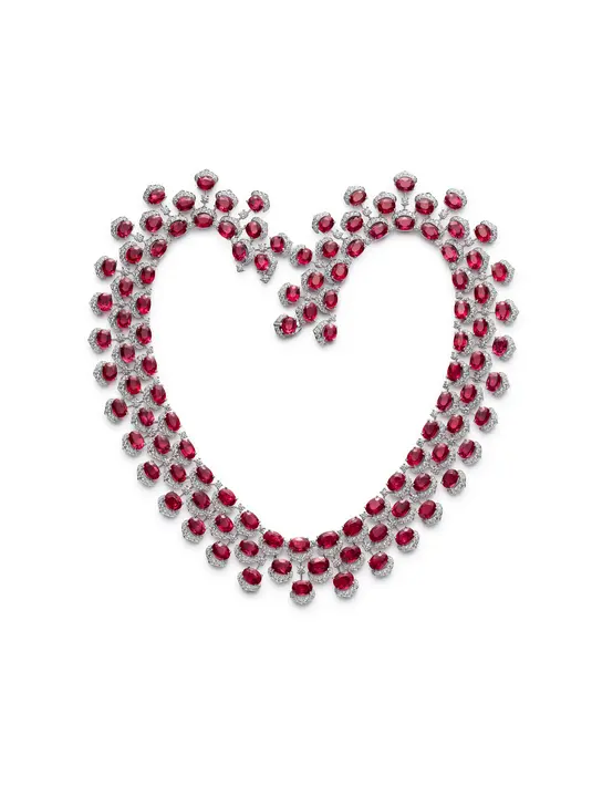 Detail perhiasan Jessica Chastain; kalung emas putih 18 karat yang menampilkan tubi berbentuk oval 112,52 karat dan berlian 13,57 karat. (Foto: Chopard)