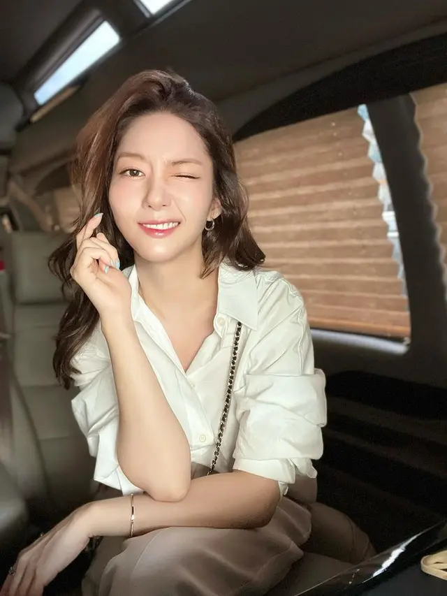 Park Min Young (Foto: Instagram/rachel_mypark)