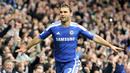 1. Branislav Ivanovic, Chelsea, awalnya berposisi sebagai bek tengah, namun kemampuannya menggiring bola membuat dirinya kini pindah posisi menjadi bek kanan. (EPA/Andy Rain) 