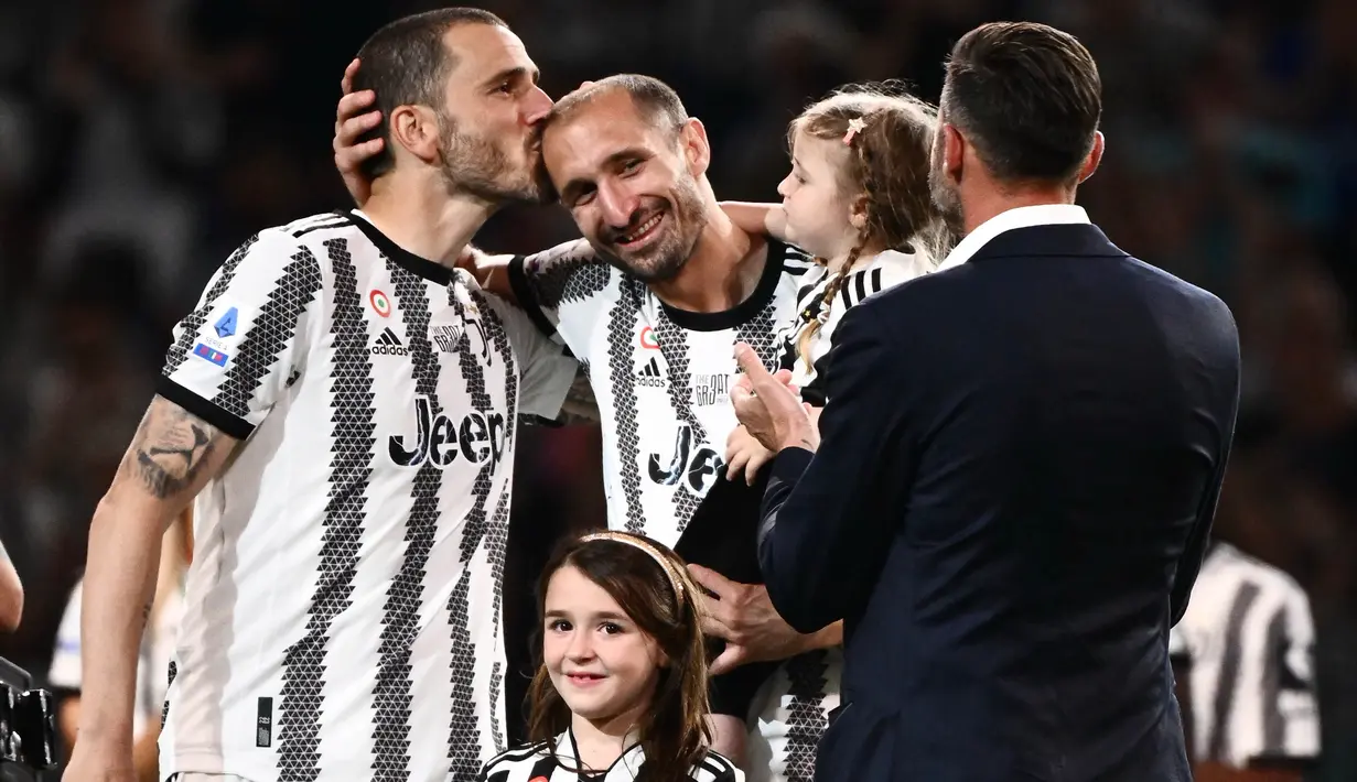 Keduanya akan pergi dari Juventus bersamaan dengan berakhirnya musim 2021/2022 dan belum memutuskan kemana akan berlabuh. (AFP/Marco Bertorello)