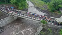 Jembatan Yang menghubungkan dua desa di lumajang selesai dibangun (Istimewa)