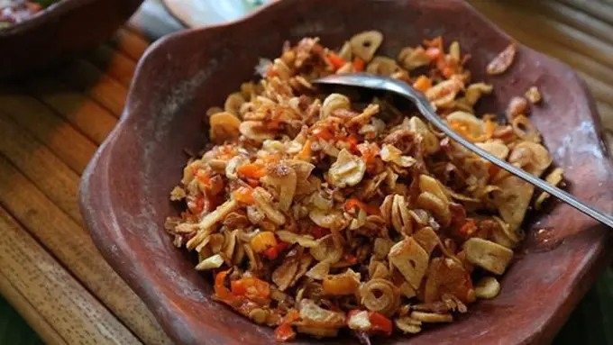 Sambal Embe khas Bali/copyright vemale.com/Rohmitriasih