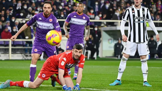 Foto: Berkat Gol Bunuh Diri, Juventus Menang Atas Fiorentina di Coppa Italia