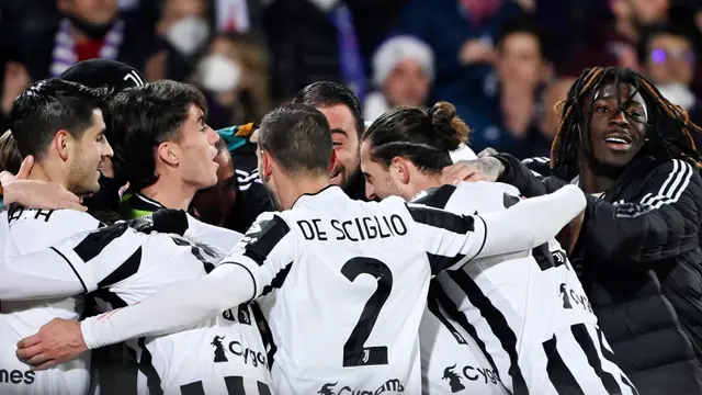 Foto: Berkat Gol Bunuh Diri, Juventus Menang Atas Fiorentina di Coppa Italia