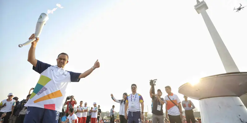 Puncak Kirab Obor Asian Games 2018, Anies Awali Estafet dari Monas ke GBK