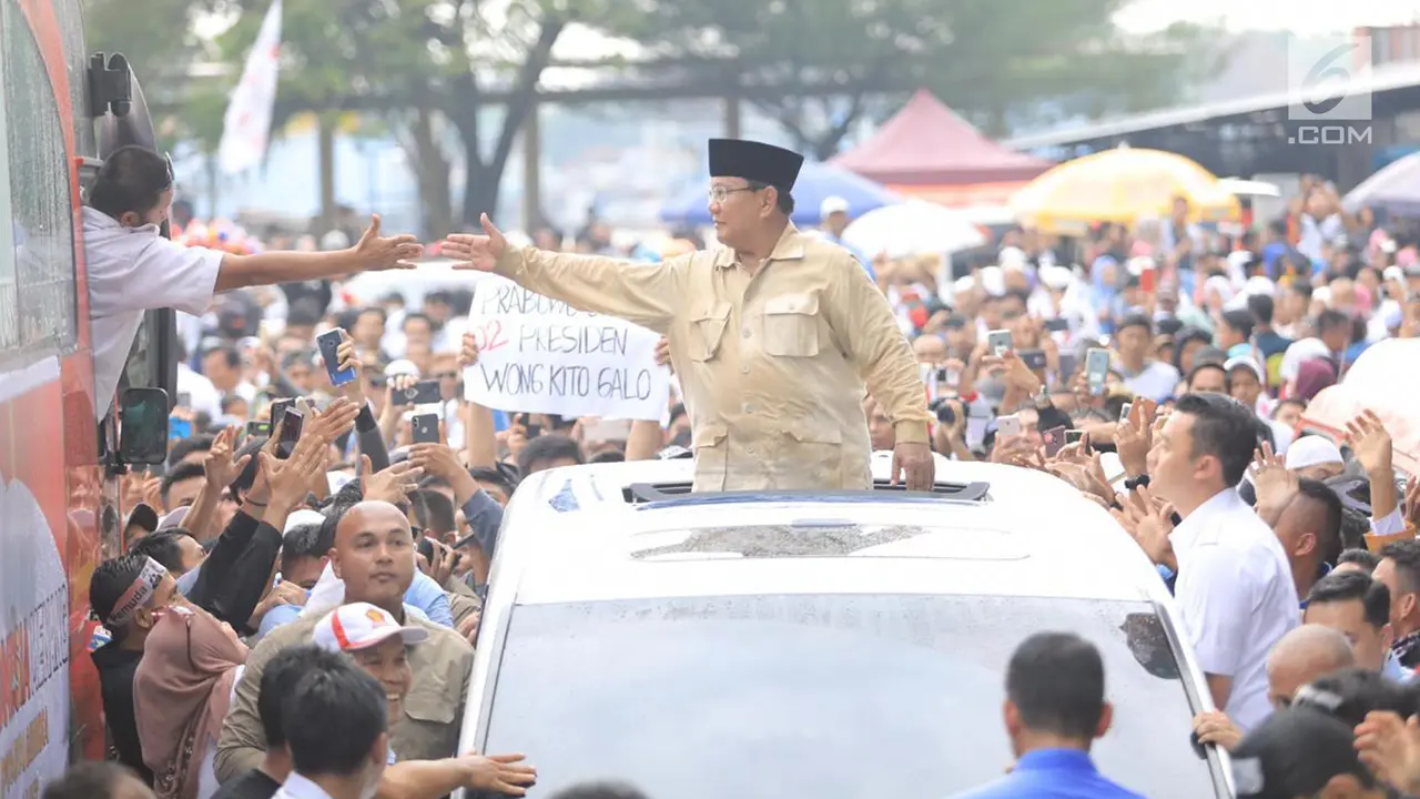 Ribuan Massa Pendukung Hadiri Kampanye Prabowo di Palembang
