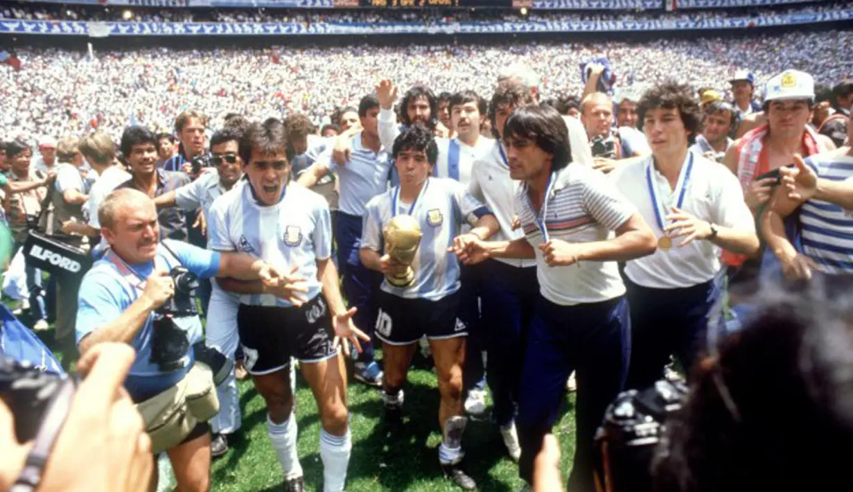 Selebrasi pemain Timnas Argentina usai membekuk Jerman Barat 3-2 di Final Piala Dunia di Stadion Azteca, Meksiko, 29 Juni 1986. (Istimewa)