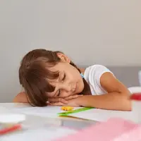 Kesehatan mental pada anak sering kali sulit dikenali karena mereka belum memiliki kemampuan untuk menjelaskan perasaan secara jelas. [Dok/freepik.com/user18526052]