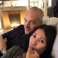 Anggun C Sasmi dan sang suami, Christian Kretschmar. (Instagram/anggun_cipta)
