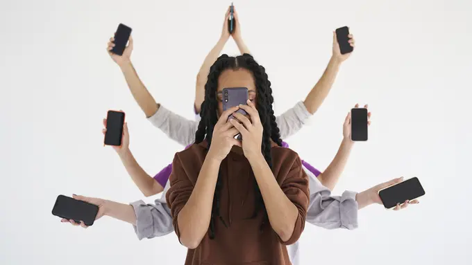 Mengenal Apa Itu Clout Chasing, Istilah yang Jarang Diketahui ...