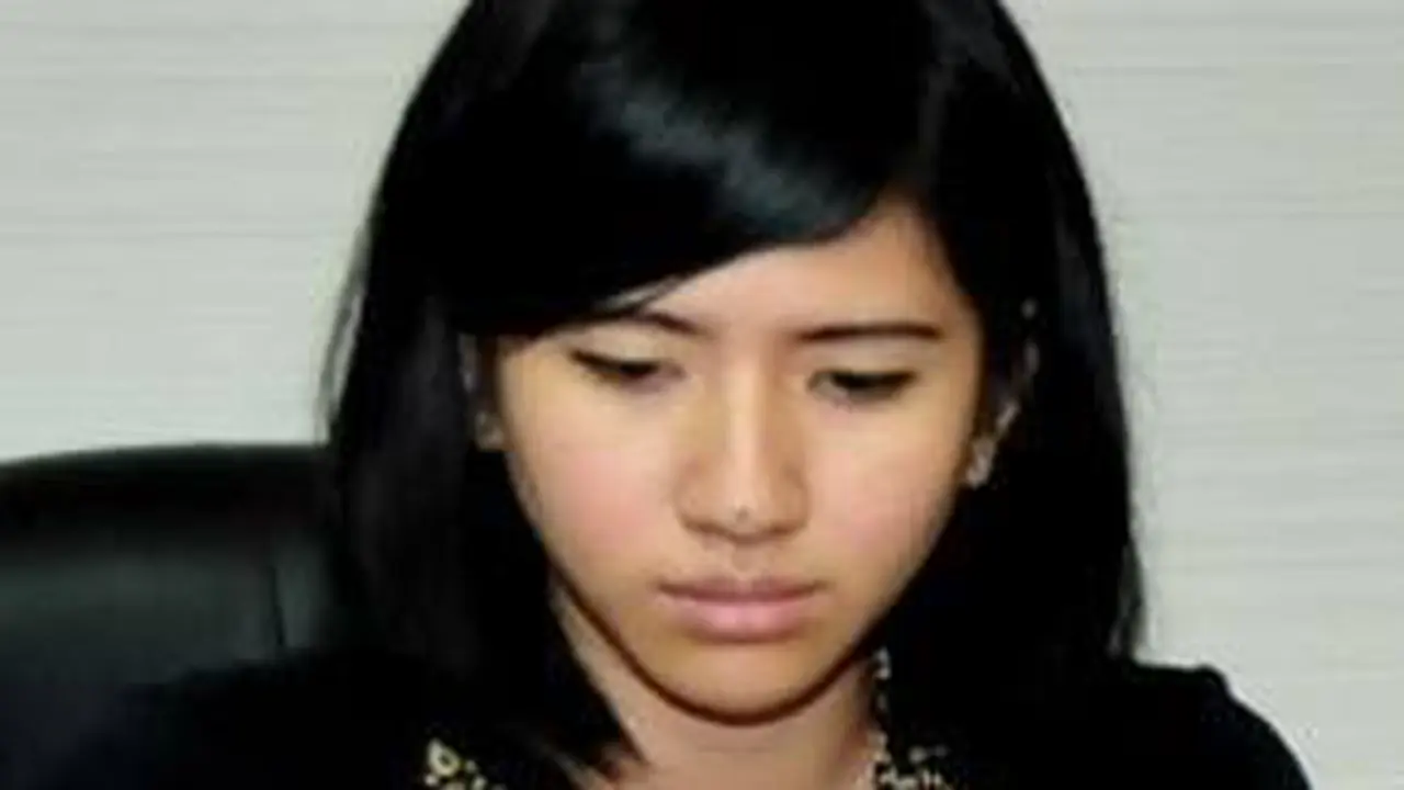 Asisten Cantik Susi Pudjiastuti