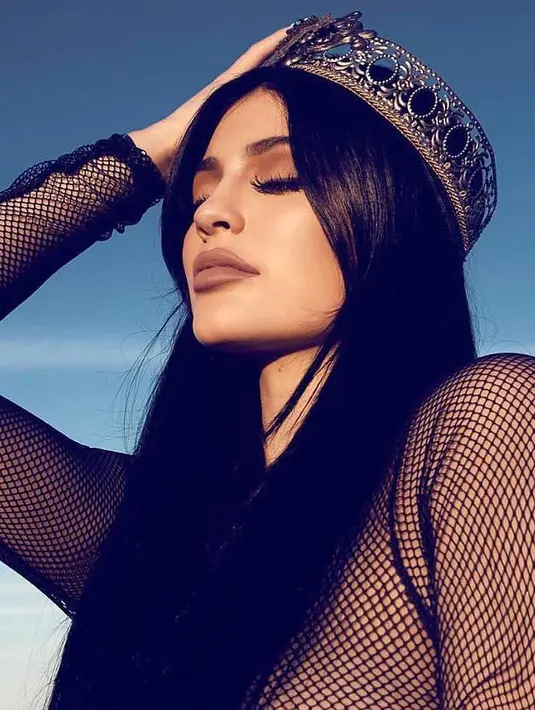 "Dulu Kylie Jenner suka menjadi sorotan, namun sekarang semuanya sudah berubah," ujar seorang sumber. (instagram/kyliejenner)