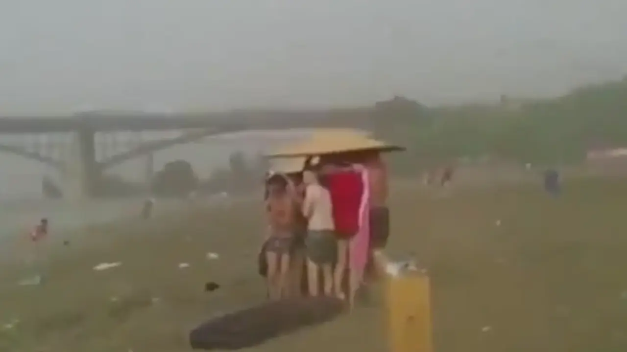 Hujan es. (YouTube)