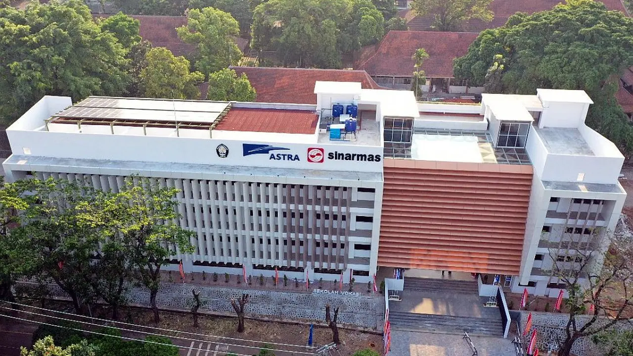 Sinar Mas bersama Astra mendukung berdirinya Gedung Sekolah Vokasi Universitas Diponegoro dengan luas hampir 5.000 meter persegi. (Dok Sinar Mas)