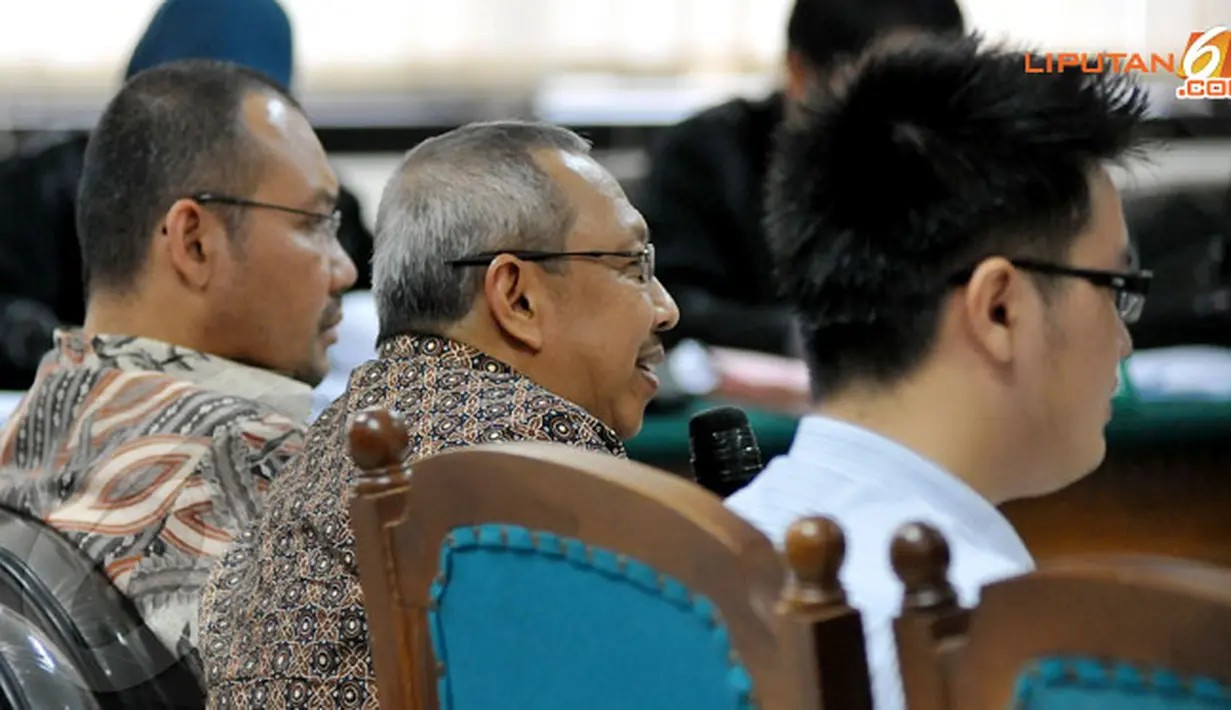 Mahfudz yang juga sebagai anggota DPR RI ini mengaku, setiap bulan harus menyetor gajinya kepada Partai Keadilan Sejahtera (PKS) yang saat itu Luthfi sebagai presiden partainya, sebesar 20 juta per bulan untuk kepentingan operasional. (Liputan6.com/Abdul 