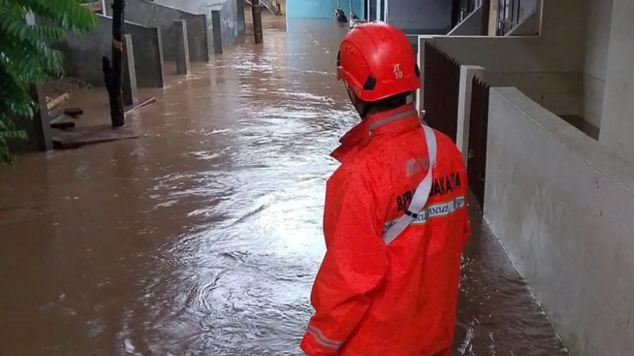 Banjir merendam 41 RT di Jaktim imbas hujan berintensitas tinggi